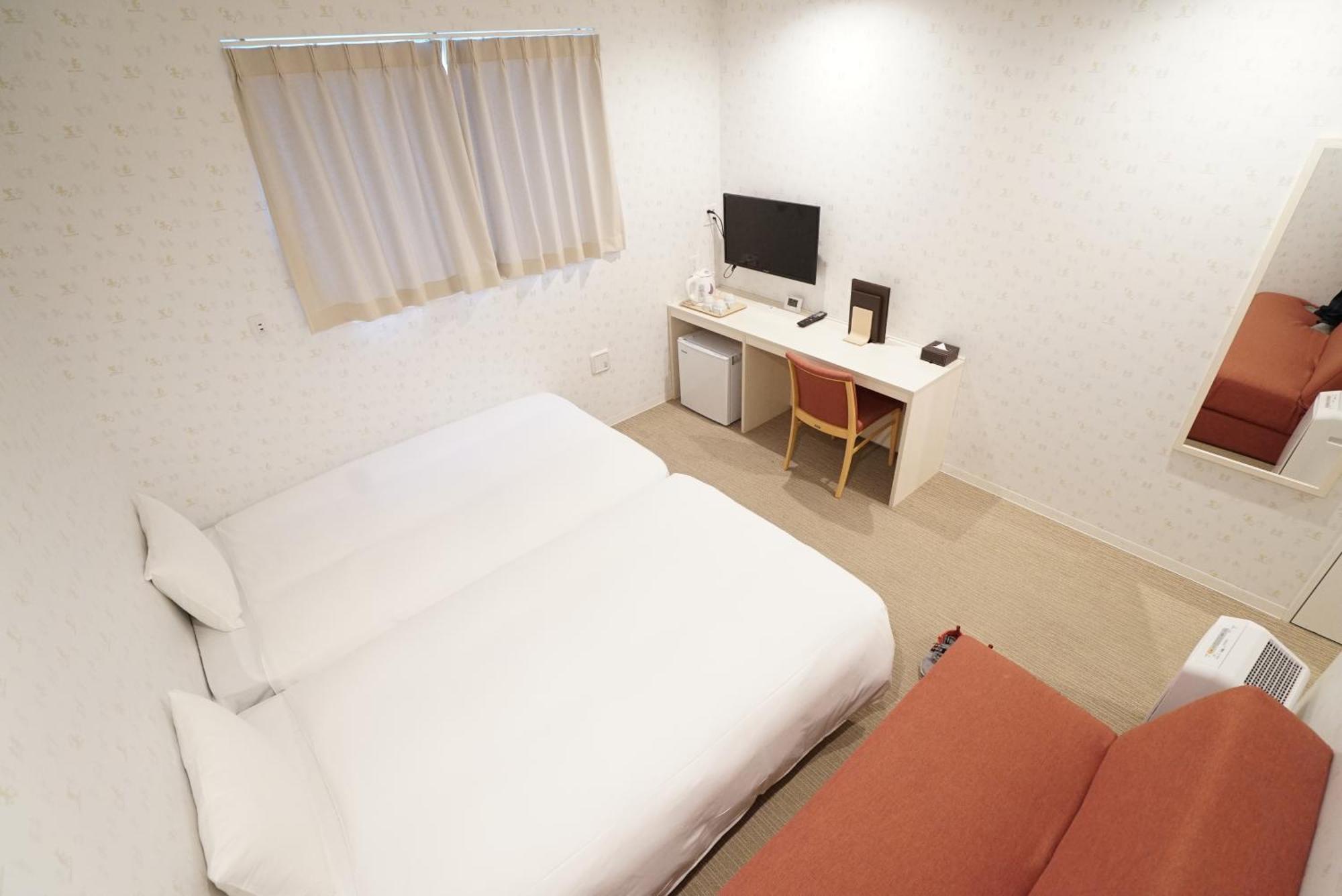 Cvs Bay Hotel New Building Urayasu Extérieur photo