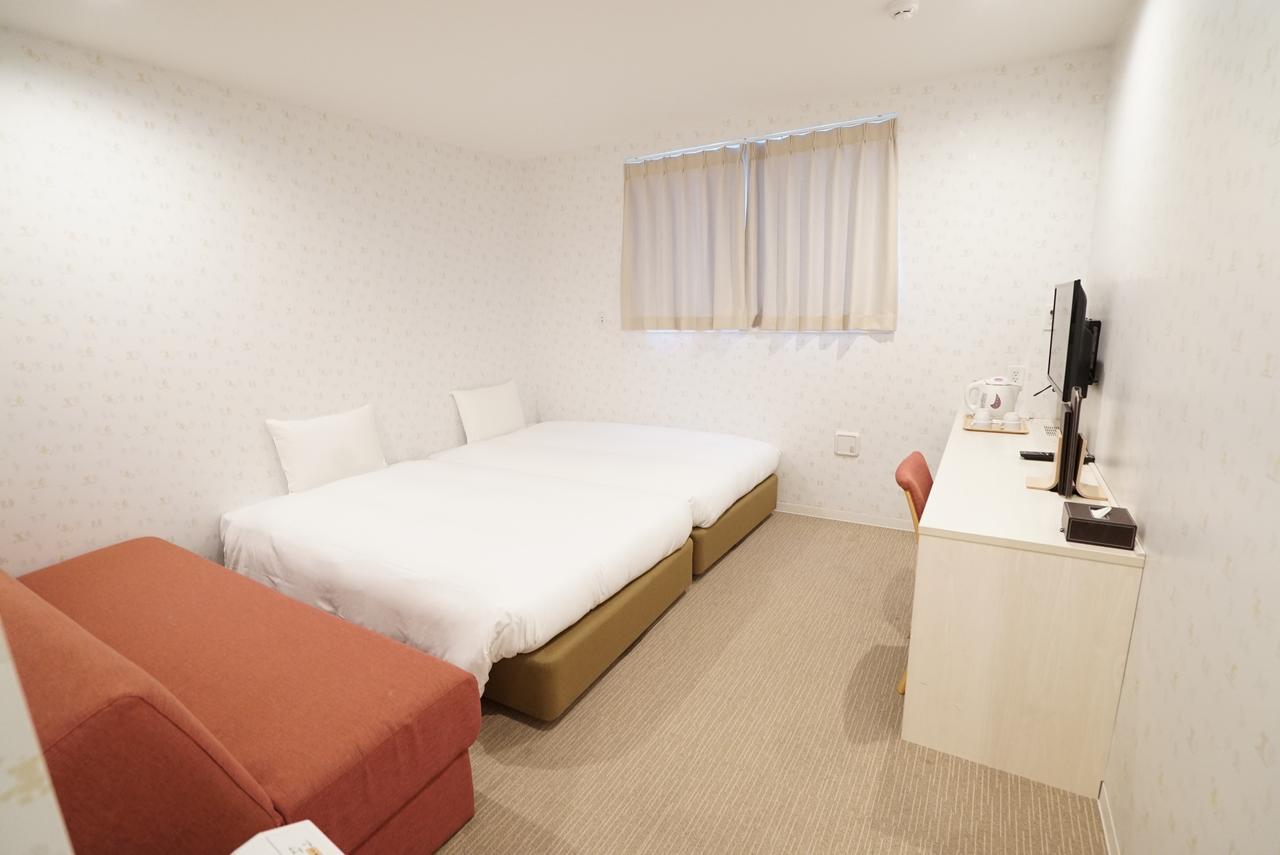 Cvs Bay Hotel New Building Urayasu Extérieur photo